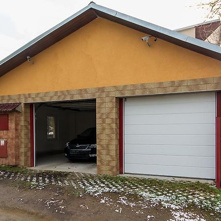 Apartmán Vrané Vrané nad Vltavou Exterior foto